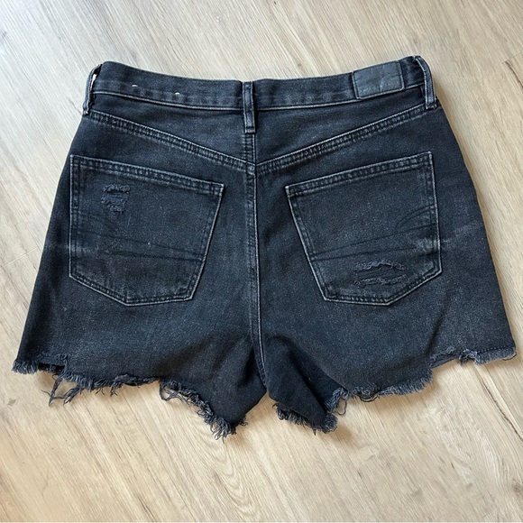 American Eagle High Waist 90s Boyfriend Jean Shorts - Picture 2 of 4